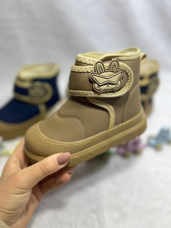 تصویر تک نیم‌بوت بچگانه زمستانی طرح خرگوش عینک‌دار (داخل خز) رنگ کرم 9