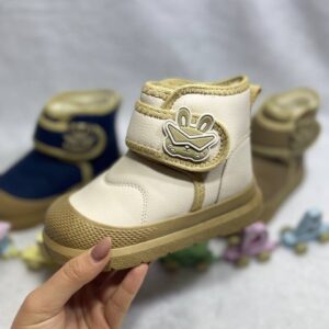 تصویر نیم‌بوت بچگانه زمستانی طرح خرگوش عینک‌دار (داخل خز) رنگ سفید 10