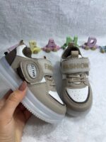 تصویر کتونی بچگانه چراغدار مدل Fashion وارداتی رنگ کرمی 3