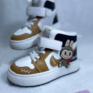 تصویر سفید قهوه ای کتانی نیم‌بوت بچگانه مدل لبوبو2