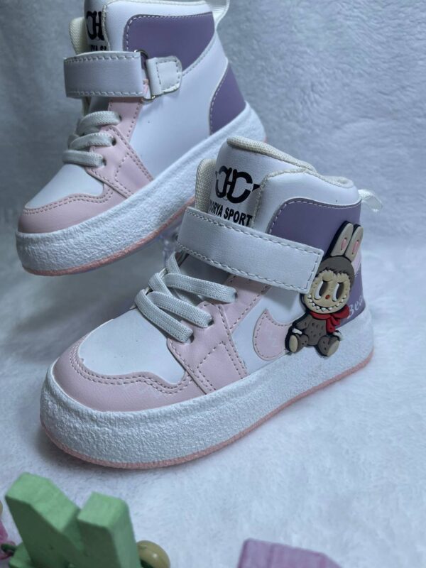 تصویر کتانی نیم‌بوت بچگانه مدل لبوبو رنگ صورتی 5