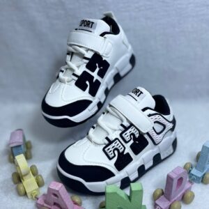 تصویر کتانی اسپرت بچگانه مدل A23 وارداتی رنگ سفید 2