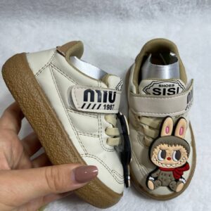 تصویر 1 کفش اسپرت بچگانه برند SISI طرح لبوبو رنگ کرم