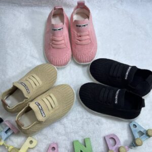 تصویر کلی کفش جورابی بچگانه مدل Skechers2