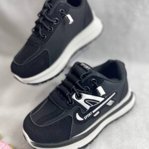 تصویر کتونی بچگانه اسپرت لژدار مدل ترند (بندی-چسبی) وارداتی رنگ مشکی