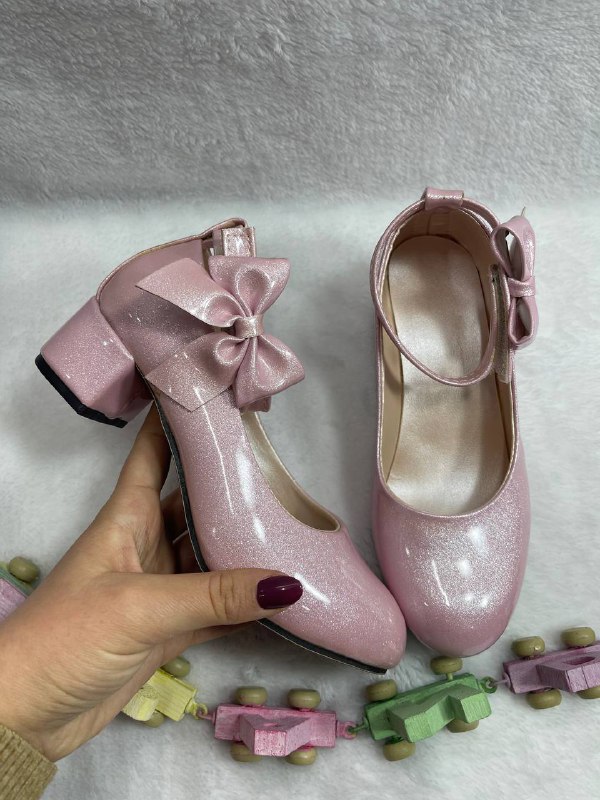تصویر اصلی کفش مجلسی دخترانه پاشنه‌دار مدل پرنسس باربی