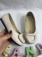 تصویر تک کفش کالج دخترانه مدل Pars Pa رنگ کرم 4