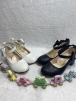 تصویر کلی کفش مجلسی دخترانه پاشنه‌دار مدل مهدیران7